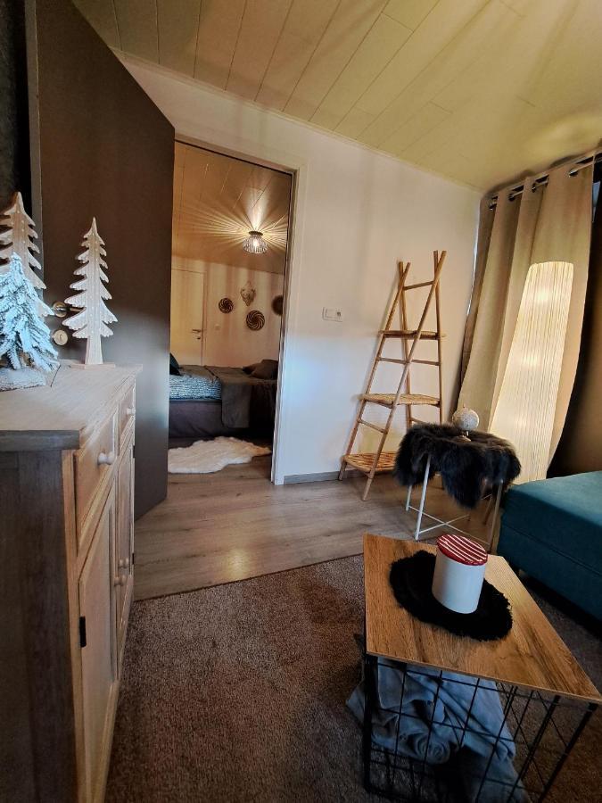 Ferienwohnung Aux Champs Des Cloches Houffalize Exterior foto